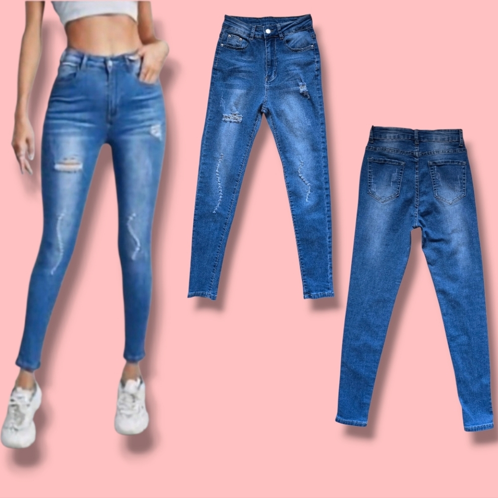 Like New 💙 Women's Medium Blue Wash High Waist Ripped Skinny Jeans